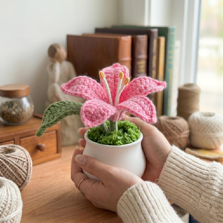 Crochet Lily Flower Pot - view 1